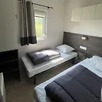 莫利尔露营 - 旅行酒店 营地 3*