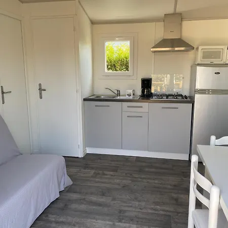Camping-caravaning De La Molliere Campingplatz 3*